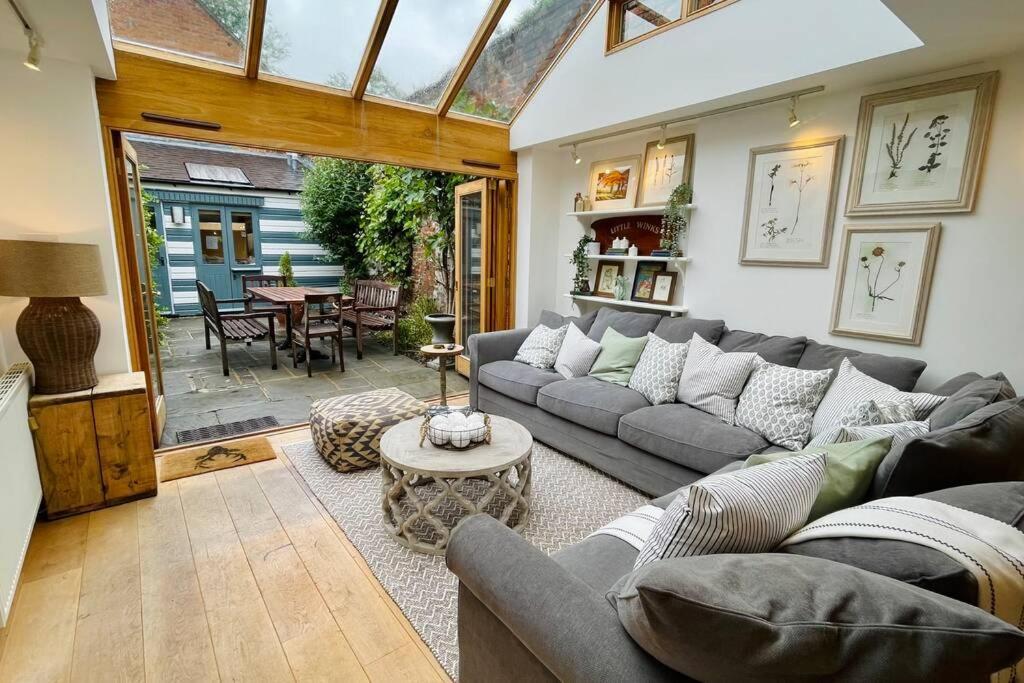 Vila Dolls House - Luxury Townhouse *Sleeps 10* Henley-on-Thames Exteriér fotografie