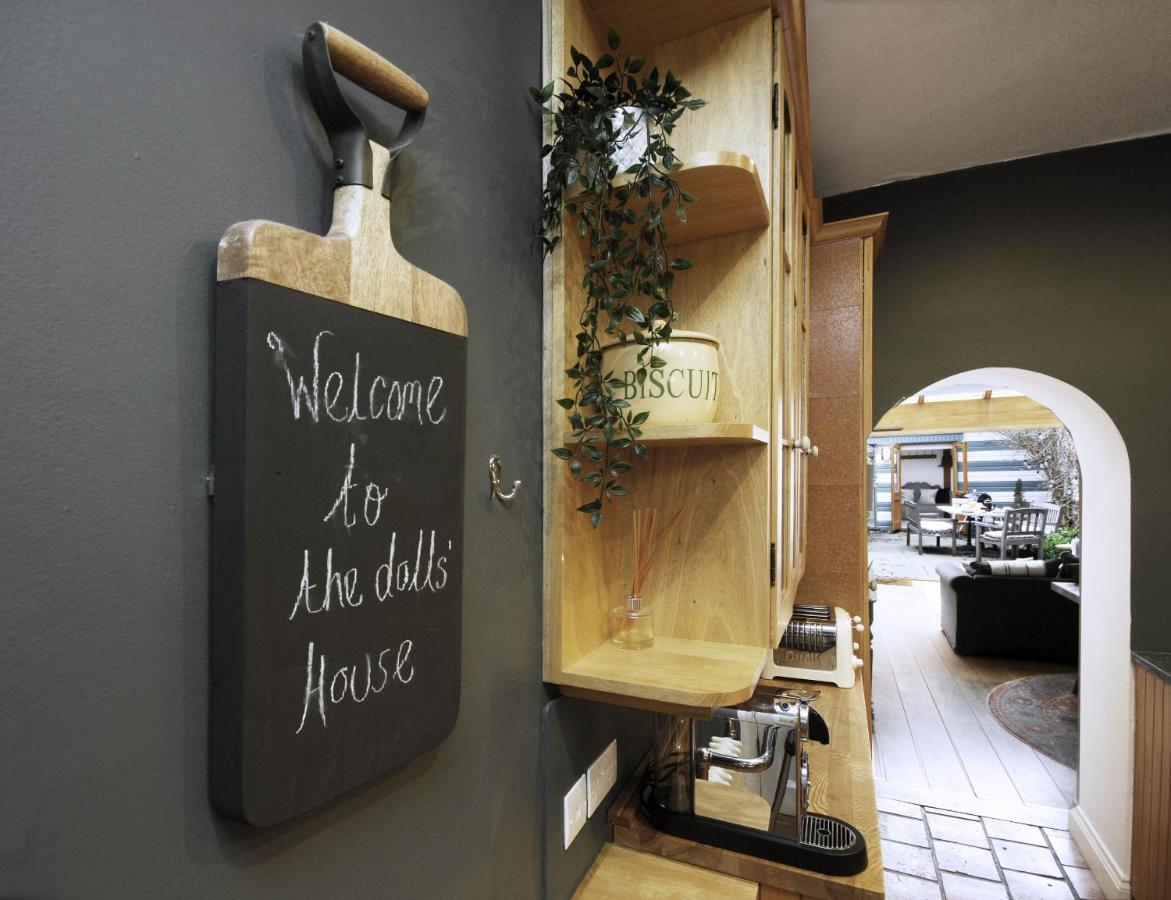 Vila Dolls House - Luxury Townhouse *Sleeps 10* Henley-on-Thames Exteriér fotografie