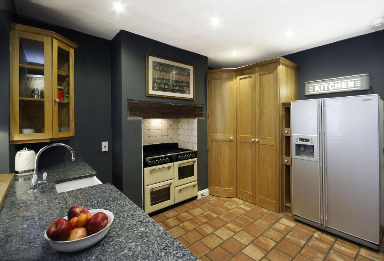 Vila Dolls House - Luxury Townhouse *Sleeps 10* Henley-on-Thames Exteriér fotografie
