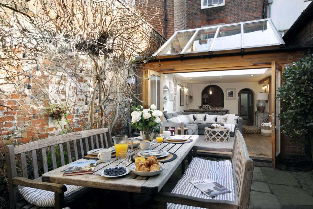 Vila Dolls House - Luxury Townhouse *Sleeps 10* Henley-on-Thames Exteriér fotografie