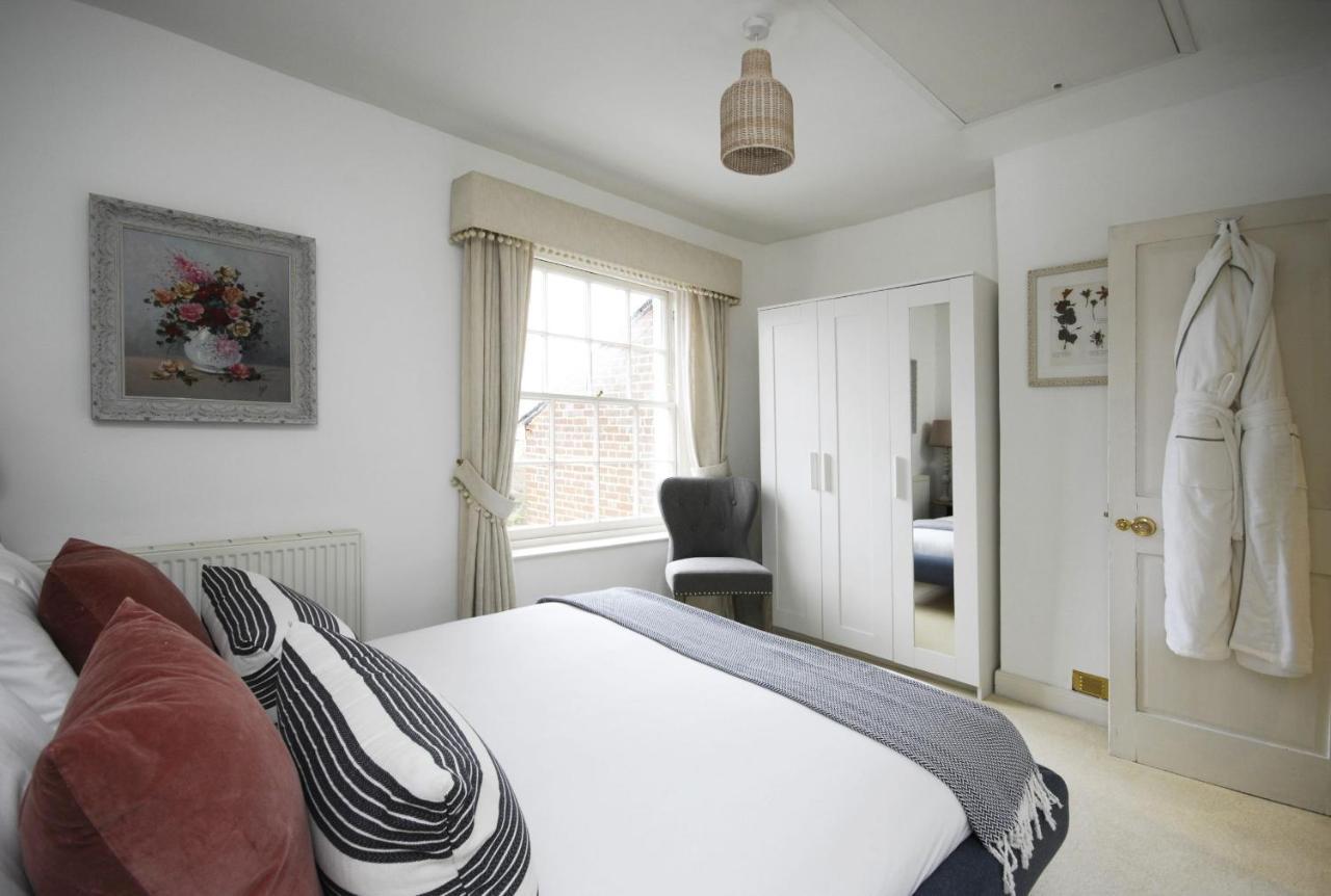 Vila Dolls House - Luxury Townhouse *Sleeps 10* Henley-on-Thames Exteriér fotografie