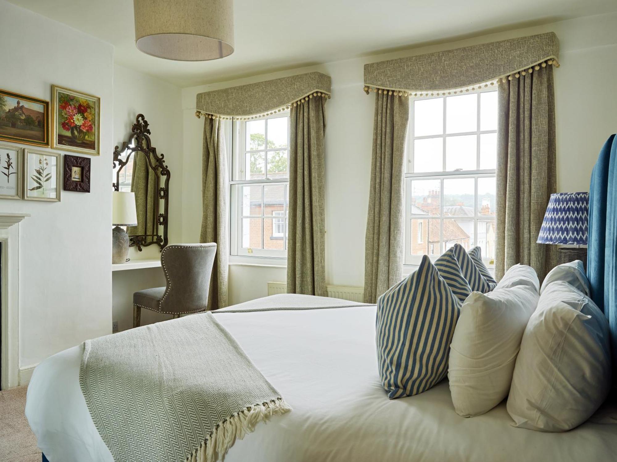 Vila Dolls House - Luxury Townhouse *Sleeps 10* Henley-on-Thames Exteriér fotografie