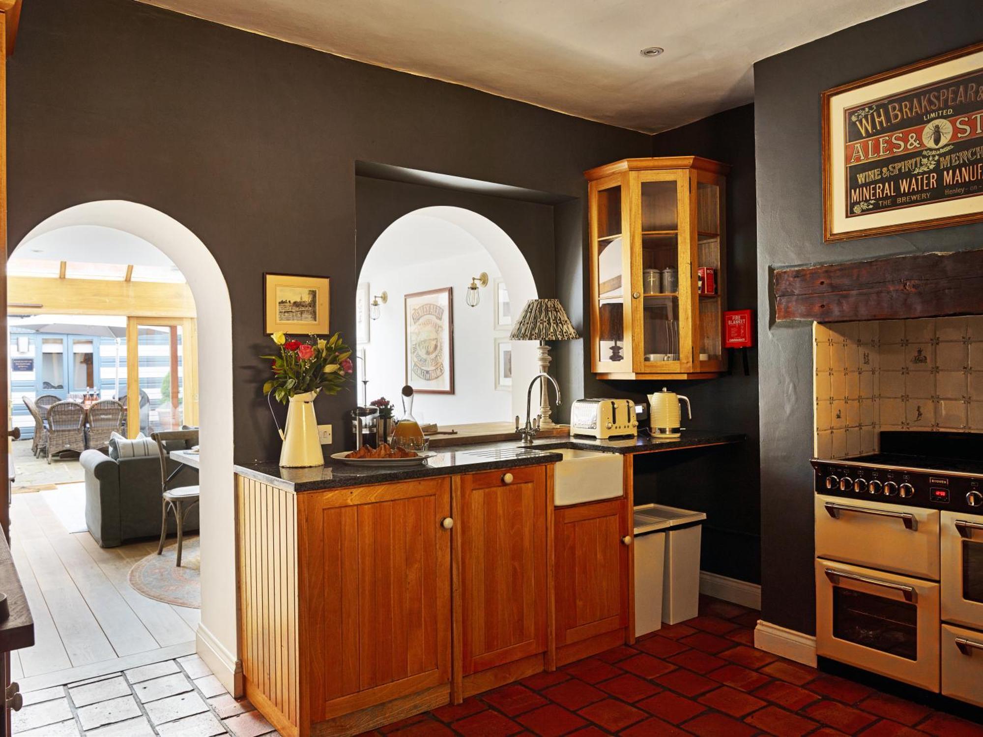 Vila Dolls House - Luxury Townhouse *Sleeps 10* Henley-on-Thames Exteriér fotografie